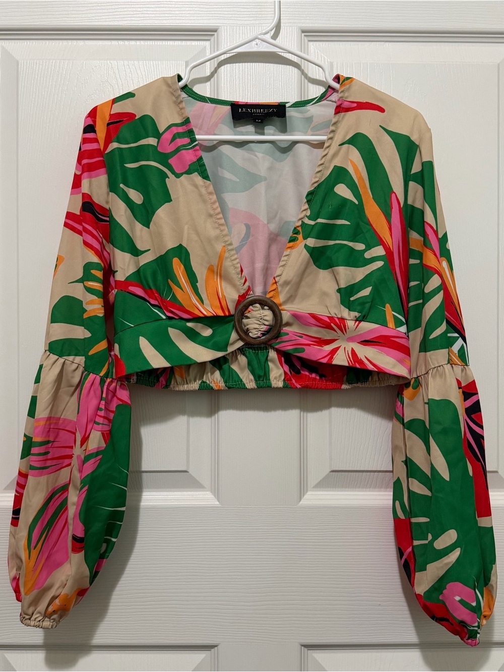 LEXBREEZY Longsleeve Crop Top